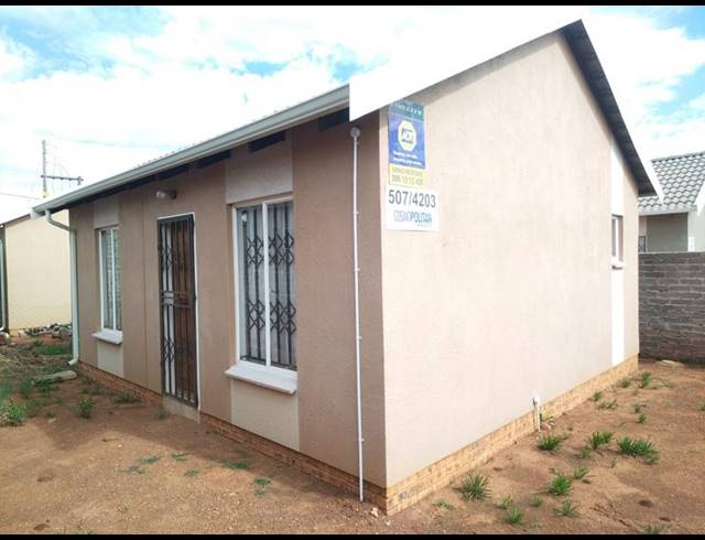 2 BEDROOM HOUSE FOR SALE IN PALM SPRINGS